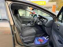 Peugeot 3008 HDi Sport 