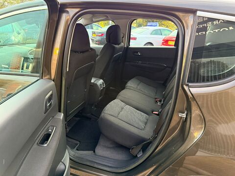 1.6 HDi Sport SUV 5dr Diesel Manual Euro 5 (112 ps)