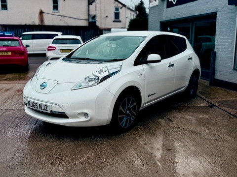 24kWh Acenta Hatchback 5dr Electric Auto (107 bhp)
