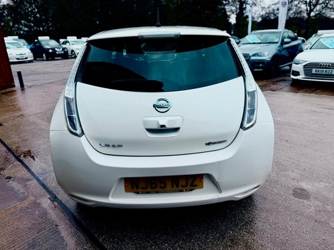 24kWh Acenta Hatchback 5dr Electric Auto (107 bhp)
