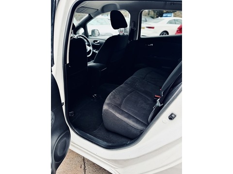 24kWh Acenta Hatchback 5dr Electric Auto (107 bhp)