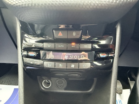 1.2 VTi PureTech Allure SUV 5dr Petrol Manual Euro 5 (82 ps)