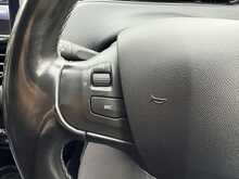 Peugeot 2008 VTi PureTech Allure 