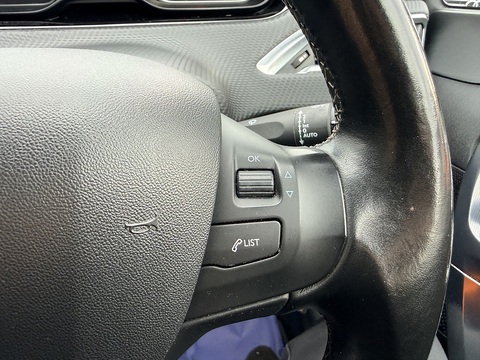 1.2 VTi PureTech Allure SUV 5dr Petrol Manual Euro 5 (82 ps)