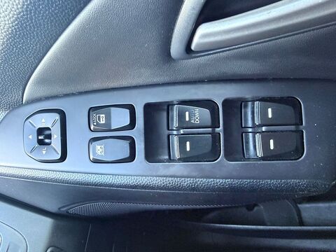 1.6 GDi Style SUV 5dr Petrol Manual Euro 5 (135 ps)