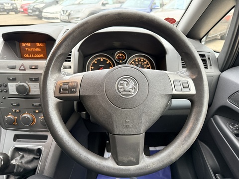 1.9 CDTi Club MPV 5dr Diesel Manual Euro 3 (120 ps)