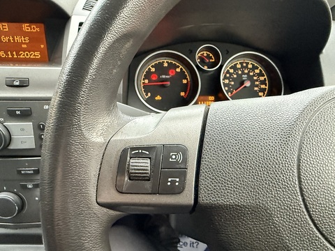 1.9 CDTi Club MPV 5dr Diesel Manual Euro 3 (120 ps)