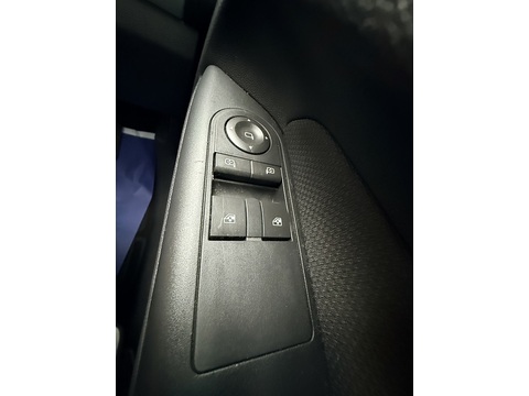 1.9 CDTi Club MPV 5dr Diesel Manual Euro 3 (120 ps)