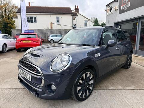 2.0 Cooper SD Hatchback 5dr Diesel Manual Euro 6 (s/s) (170 ps)