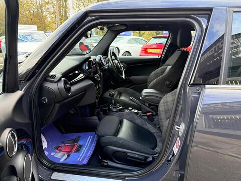 2.0 Cooper SD Hatchback 5dr Diesel Manual Euro 6 (s/s) (170 ps)