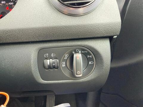 1.4 TFSI SE Hatchback 3dr Petrol S Tronic Euro 5 (s/s) (125 ps)