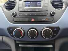 Hyundai i10 Premium 
