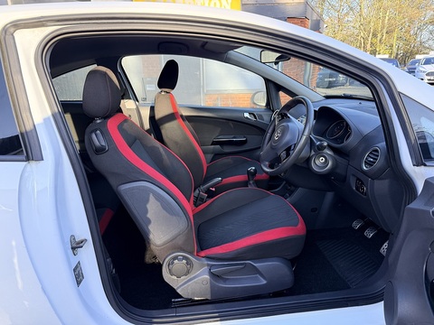 1.4 16V SRi Hatchback 3dr Petrol Manual Euro 5 (100 ps)