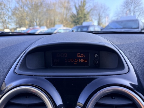 1.4 16V SRi Hatchback 3dr Petrol Manual Euro 5 (100 ps)