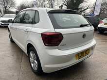 Volkswagen Polo TSI SE 