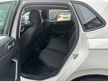 Volkswagen Polo TSI SE 