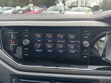 Volkswagen Polo TSI SE 