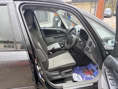 2.0 DDiS SZ5 SUV 5dr Diesel Manual 4Grip Euro 5 (135 ps)