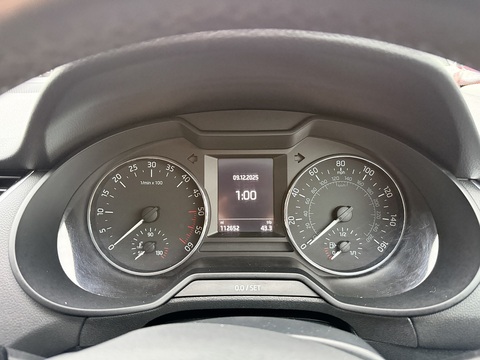 2.0 TDI SE Hatchback 5dr Diesel Manual Euro 5 (s/s) (150 ps)