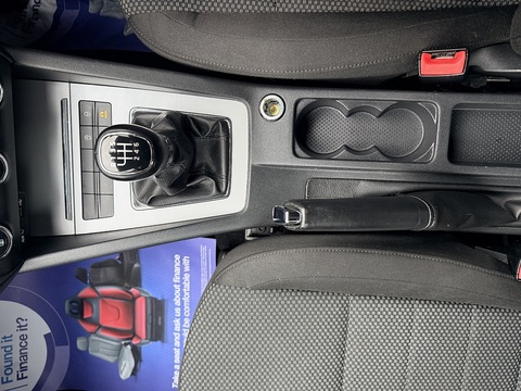 2.0 TDI SE Hatchback 5dr Diesel Manual Euro 5 (s/s) (150 ps)