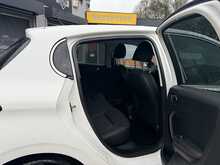 Peugeot 208 BlueHDi GT Line 