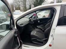 Peugeot 208 BlueHDi GT Line 