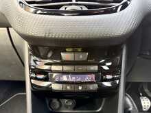 Peugeot 208 BlueHDi GT Line 