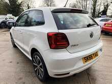 Volkswagen Polo TSI BlueMotion Tech beats 