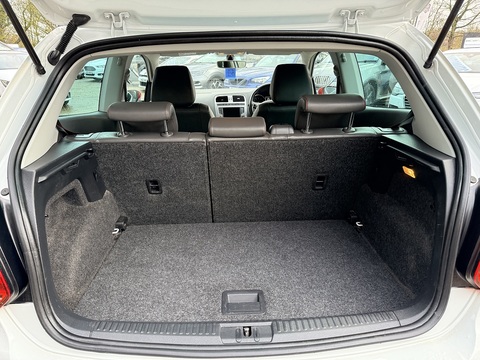 1.2 TSI BlueMotion Tech beats Hatchback 3dr Petrol Manual Euro 6 (s/s) (90 ps)