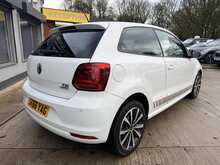 Volkswagen Polo TSI BlueMotion Tech beats 