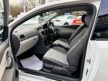 Volkswagen Polo TSI BlueMotion Tech beats 