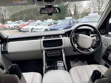 Land Rover Range Rover SD V8 Autobiography 