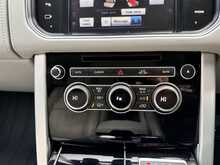 Land Rover Range Rover SD V8 Autobiography 