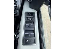 Land Rover Range Rover SD V8 Autobiography 