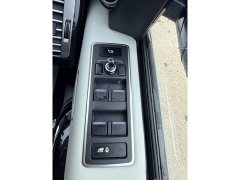 4.4 SD V8 Autobiography SUV 5dr Diesel Auto 4WD Euro 5 (339 ps)