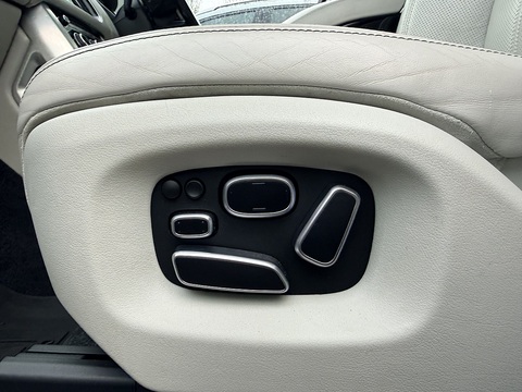 4.4 SD V8 Autobiography SUV 5dr Diesel Auto 4WD Euro 5 (339 ps)