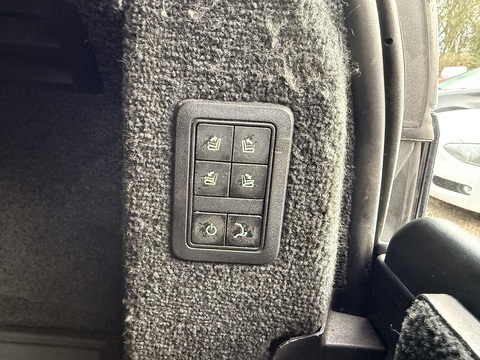 4.4 SD V8 Autobiography SUV 5dr Diesel Auto 4WD Euro 5 (339 ps)