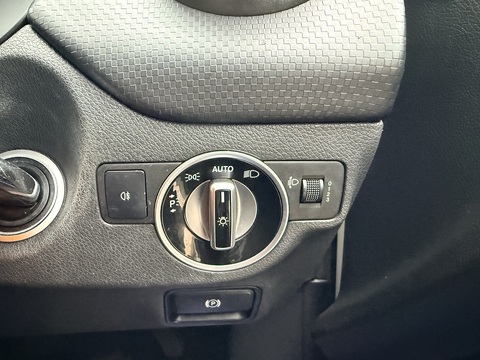 1.5 A180 CDI Sport Hatchback 5dr Diesel Manual Euro 5 (s/s) (109 ps)