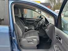 Volkswagen Touran TDI BlueMotion Tech SE 