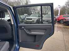 Volkswagen Touran TDI BlueMotion Tech SE 