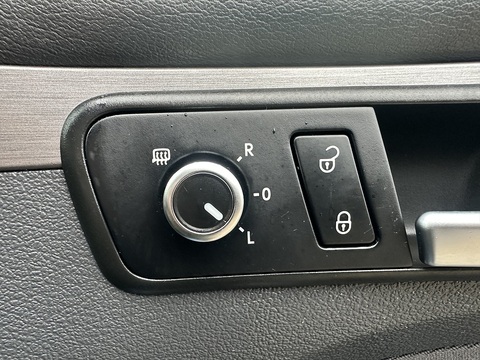 1.6 TDI BlueMotion Tech SE MPV 5dr Diesel DSG Euro 5 (s/s) (105 ps)