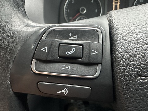 1.6 TDI BlueMotion Tech SE MPV 5dr Diesel DSG Euro 5 (s/s) (105 ps)