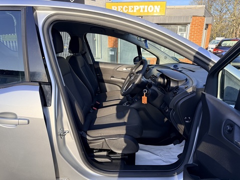 1.4 16V Excite MPV 5dr Petrol Manual Euro 5 (100 ps)