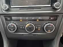 Volkswagen Golf TSI S 