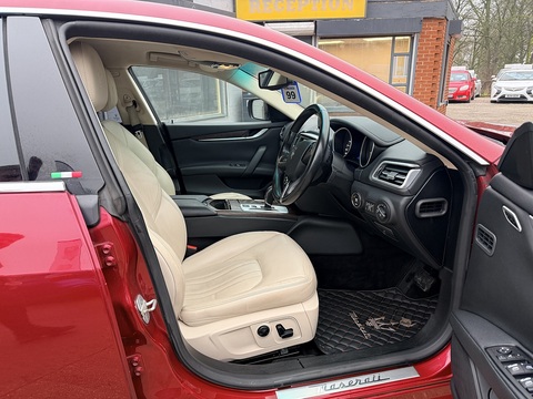 3.0D V6 Saloon 4dr Diesel ZF Euro 5 (s/s) (275 ps)