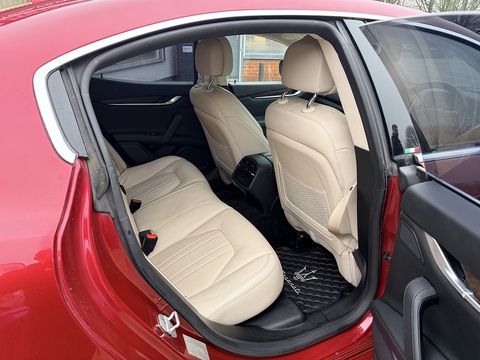 3.0D V6 Saloon 4dr Diesel ZF Euro 5 (s/s) (275 ps)