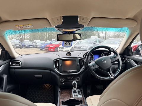 3.0D V6 Saloon 4dr Diesel ZF Euro 5 (s/s) (275 ps)