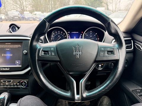 3.0D V6 Saloon 4dr Diesel ZF Euro 5 (s/s) (275 ps)