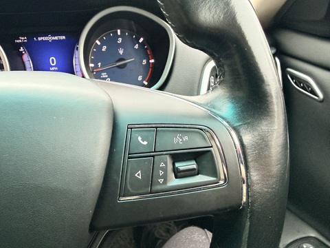 3.0D V6 Saloon 4dr Diesel ZF Euro 5 (s/s) (275 ps)