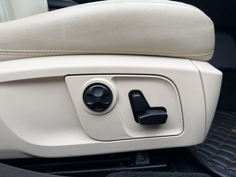 3.0D V6 Saloon 4dr Diesel ZF Euro 5 (s/s) (275 ps)